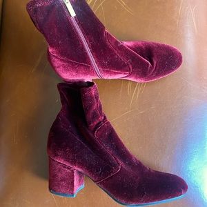 Faux velvet mulberry boot